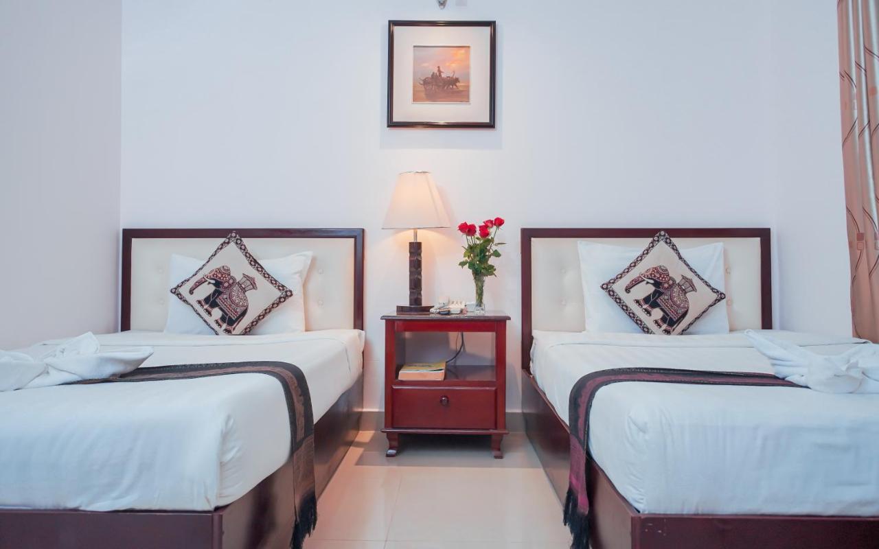 Silver Mounts Hotel Phnom Penh Exterior photo