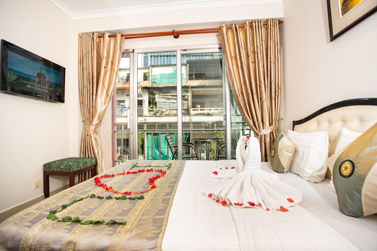 Silver Mounts Hotel Phnom Penh Exterior photo